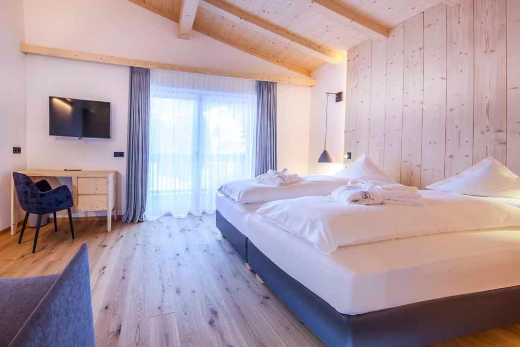Hotel Garni Broi - Charme & Relax Selva di Val Gardena Exterior foto